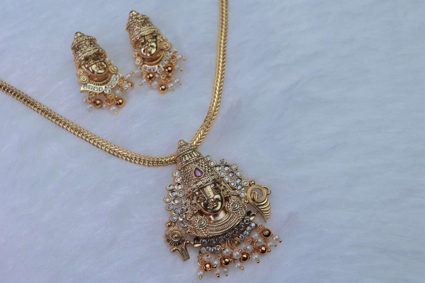 Premium Quality Perumal Goddess Pendent Necklace With Removable dollar with earrings N0136-NI38