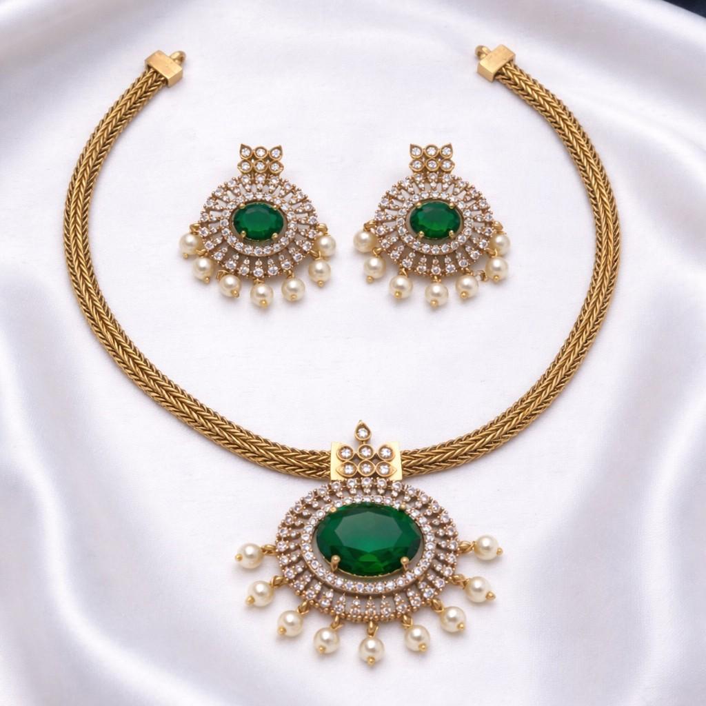 Emerald Green Stone Attigai necklace N0089-CJ34