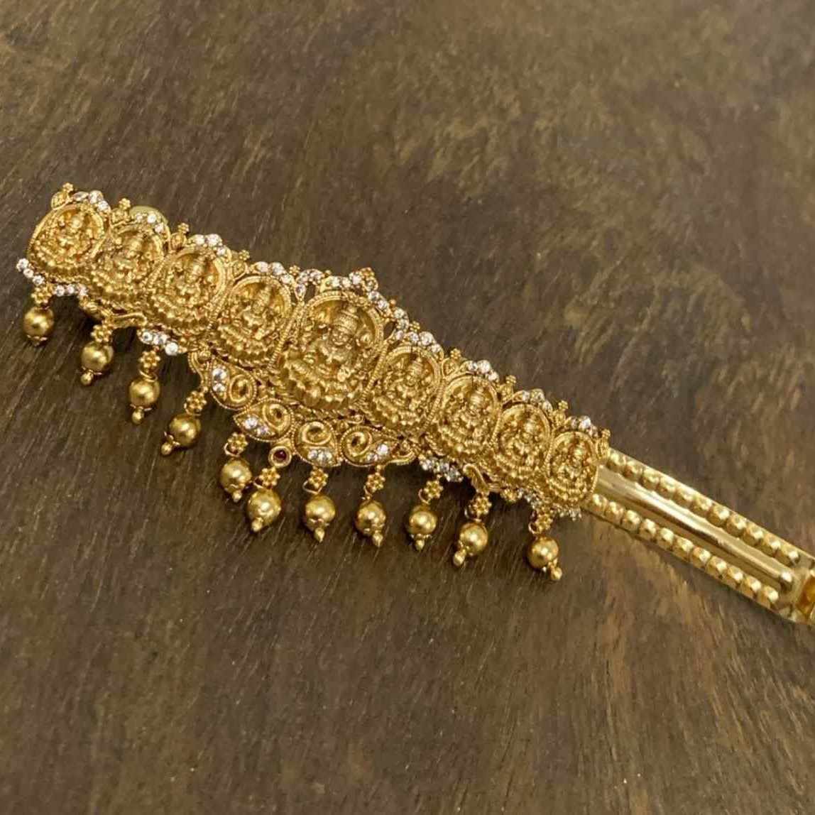 Premium Quality Hair Clip With Lakshmi Design HA0021-CR43