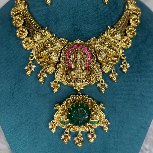 Jadau Kundan Necklace with Big Emerald color Carved Stone N0021