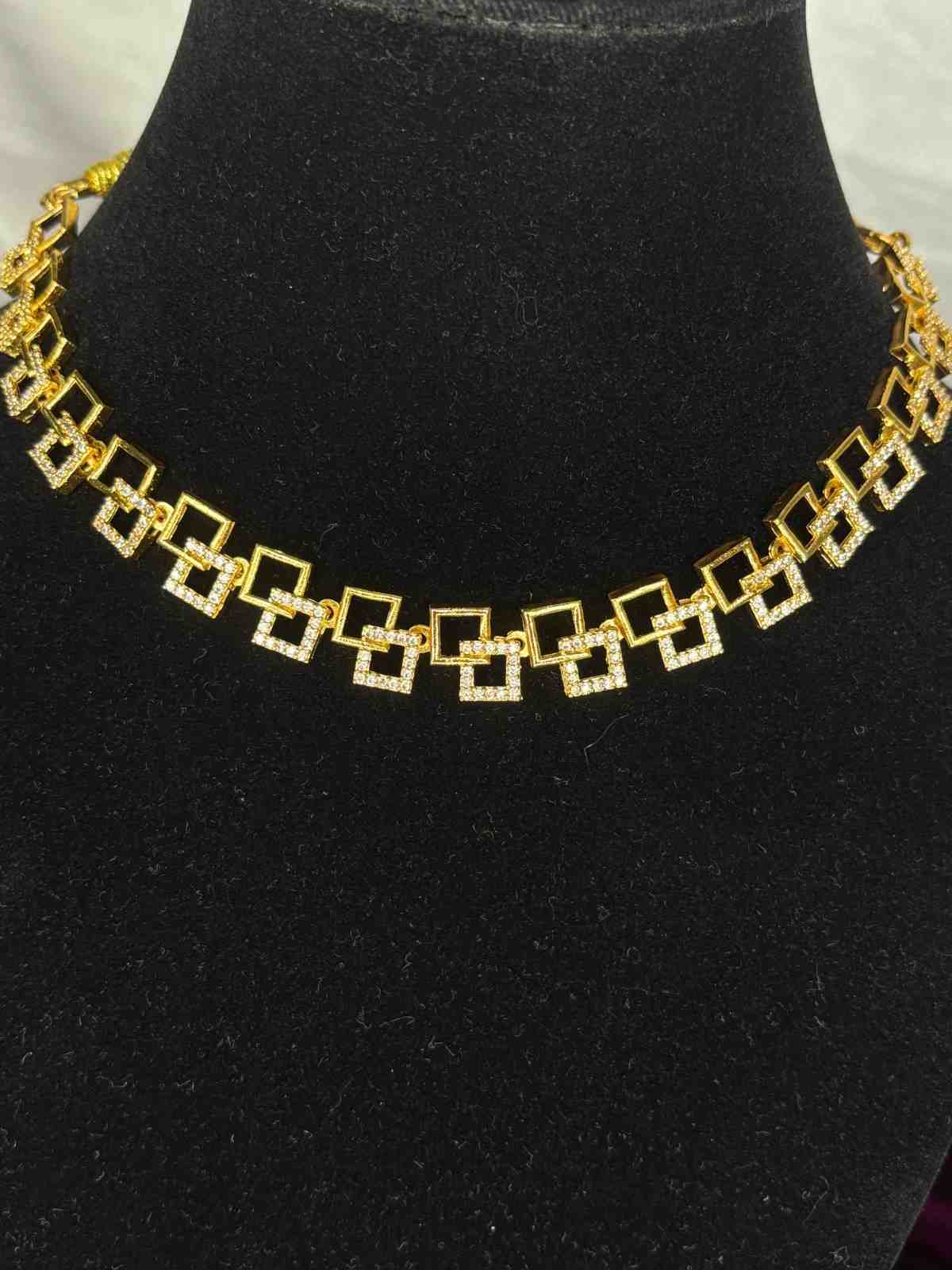 Minimal Diamond Replica Necklace N0220-CJ25