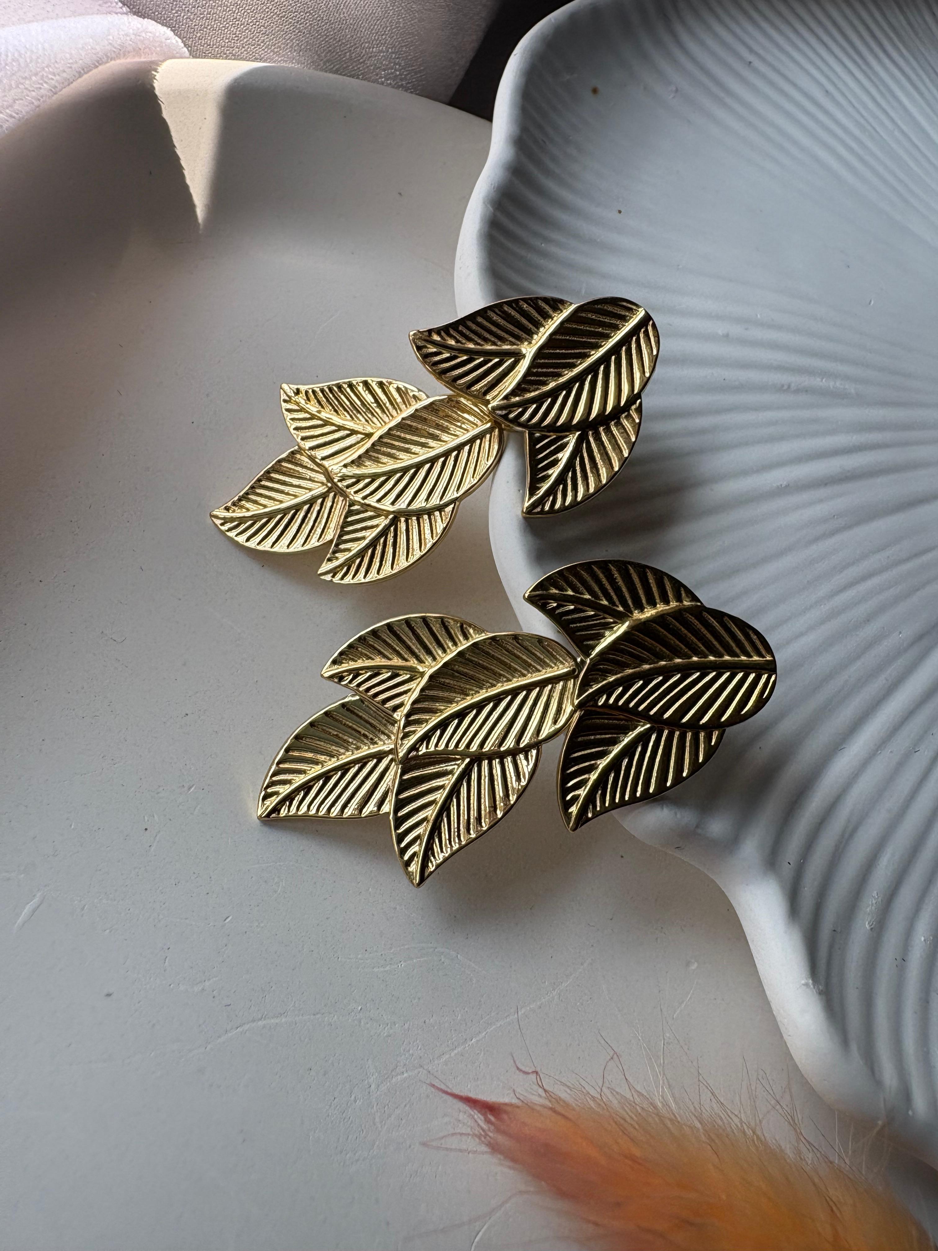 Stainless Steel Anti Tarnish 18k Gold plated Leaf Textured Earring SS006