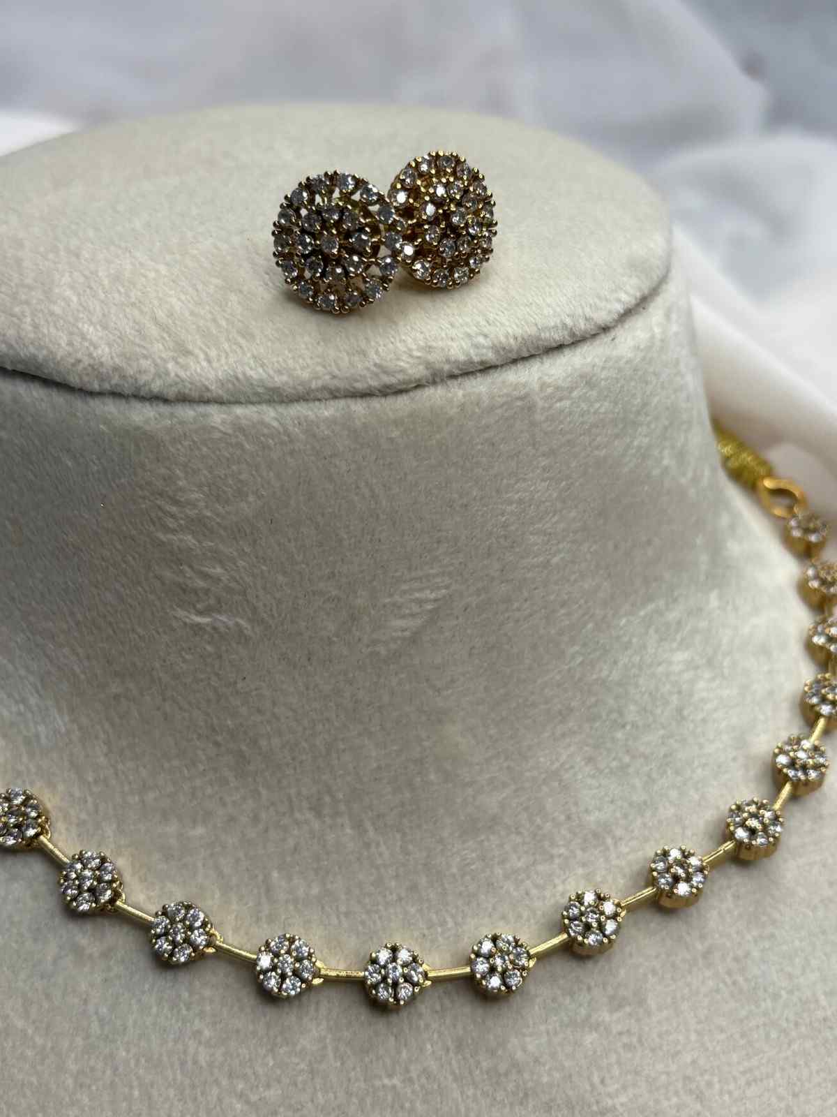 Minimal Diamond Replica Necklace N0221-CJ25