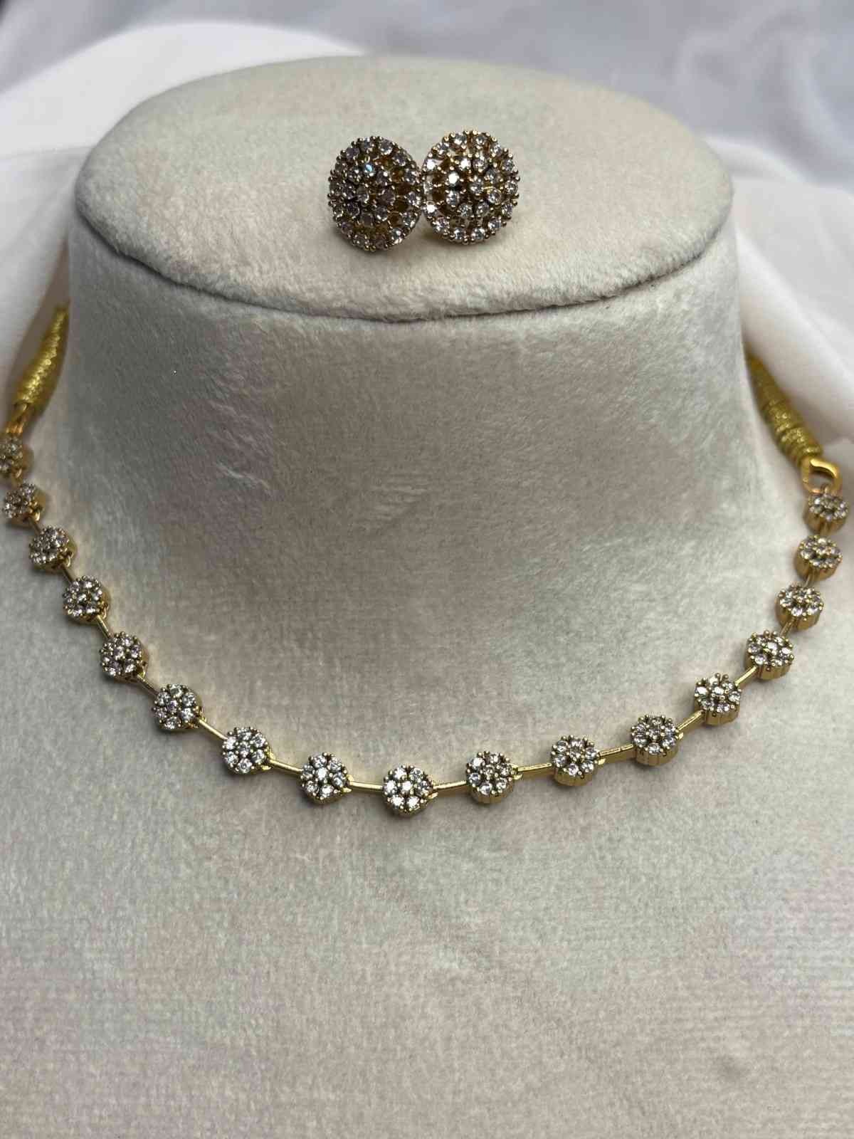 Minimal Diamond Replica Necklace N0221-CJ25