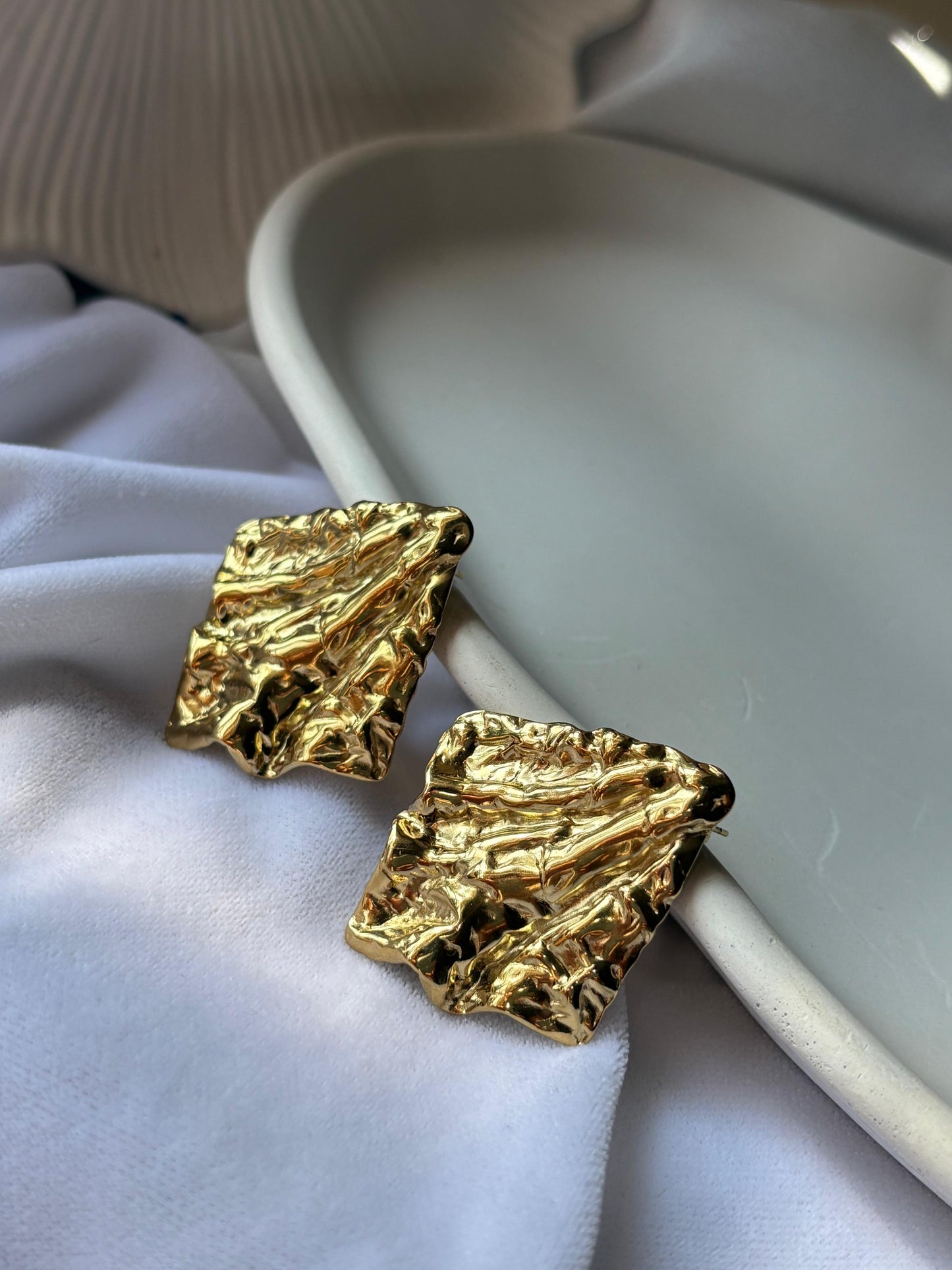 Stainless Steel Anti Tarnish 18k Gold plated  crinkled Statement earring SS021