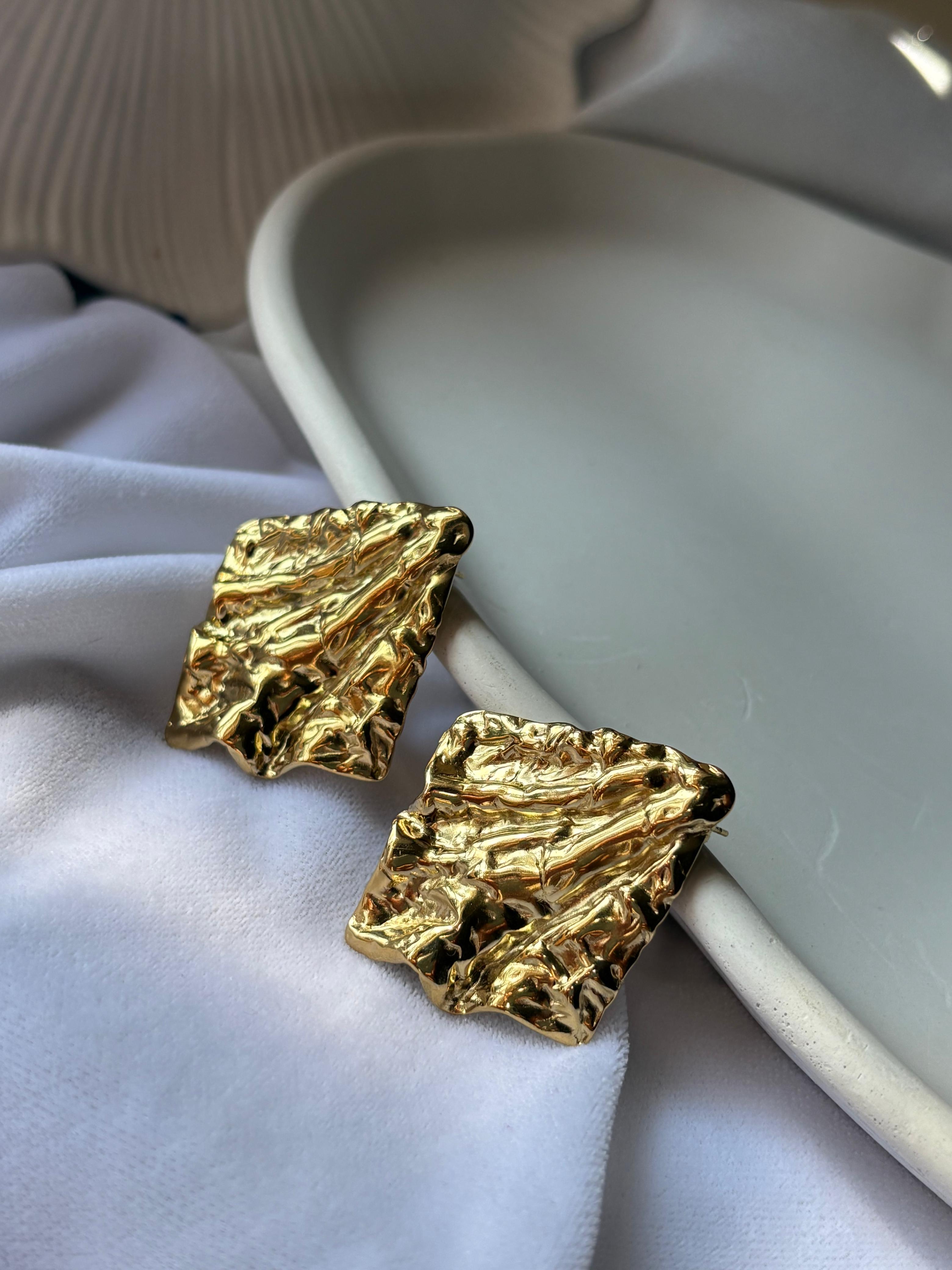 Stainless Steel Anti Tarnish 18k Gold plated  crinkled Statement earring SS021