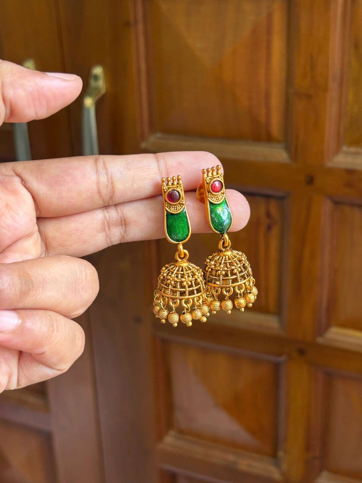 Matte finish Floral Palakka Necklace N0228