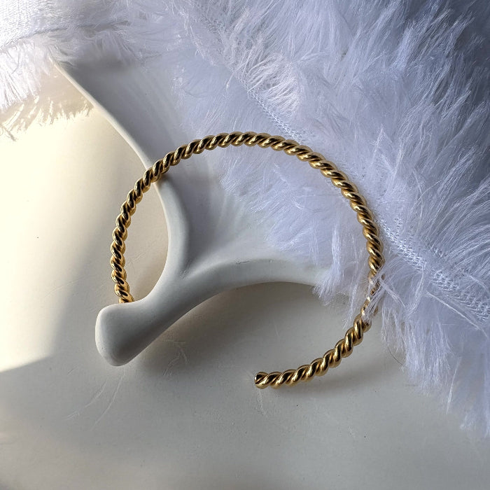 Stainless Steel Anti tarnish Kada Rope Bangle K0002