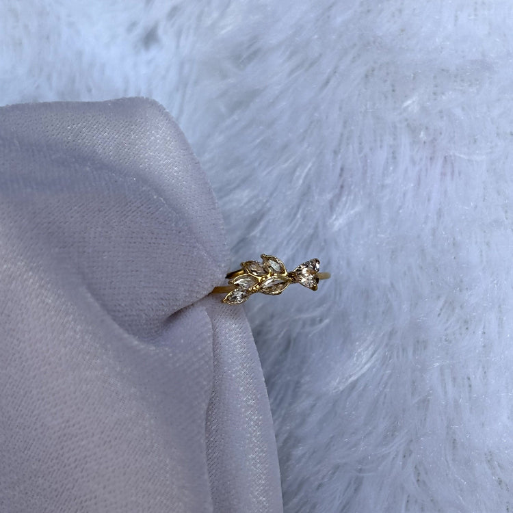 Stainless Steel Heart & Leaf White Stone Adjustable  Ring SR004