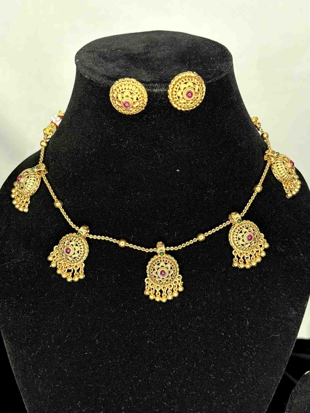 Matte finish Minimal Necklace N0223-CJ22