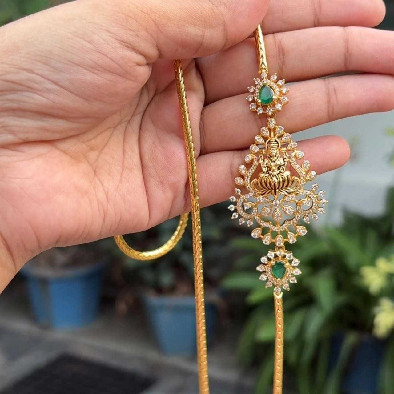 Premium Quality Lakshmi 26 inch Mogappu Chain With Emerald Chain and AD DIAMONDS H0028-CS54