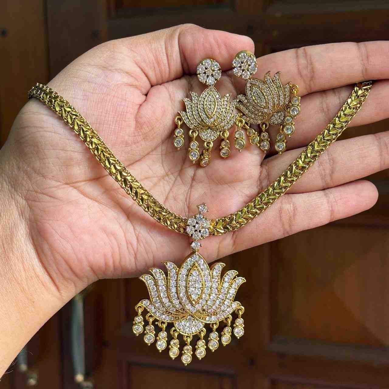 Premium Quality 80's Attigai AD White Stone Lotus Necklace with earrings N0134-NJ56