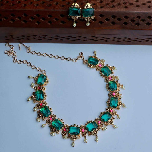 Premium Emerald Green Stone Necklace with Jadau Kundan Stones N0044-CV140