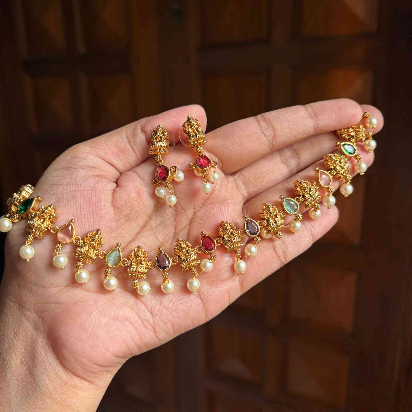 N0154 Lakshmi Navaratnam Multicolor stone necklace