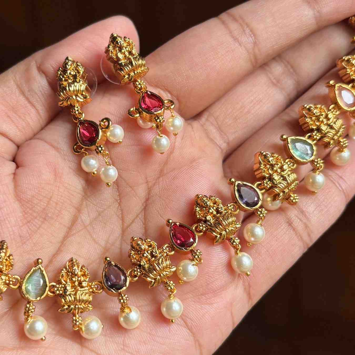 N0154 Lakshmi Navaratnam Multicolor stone necklace