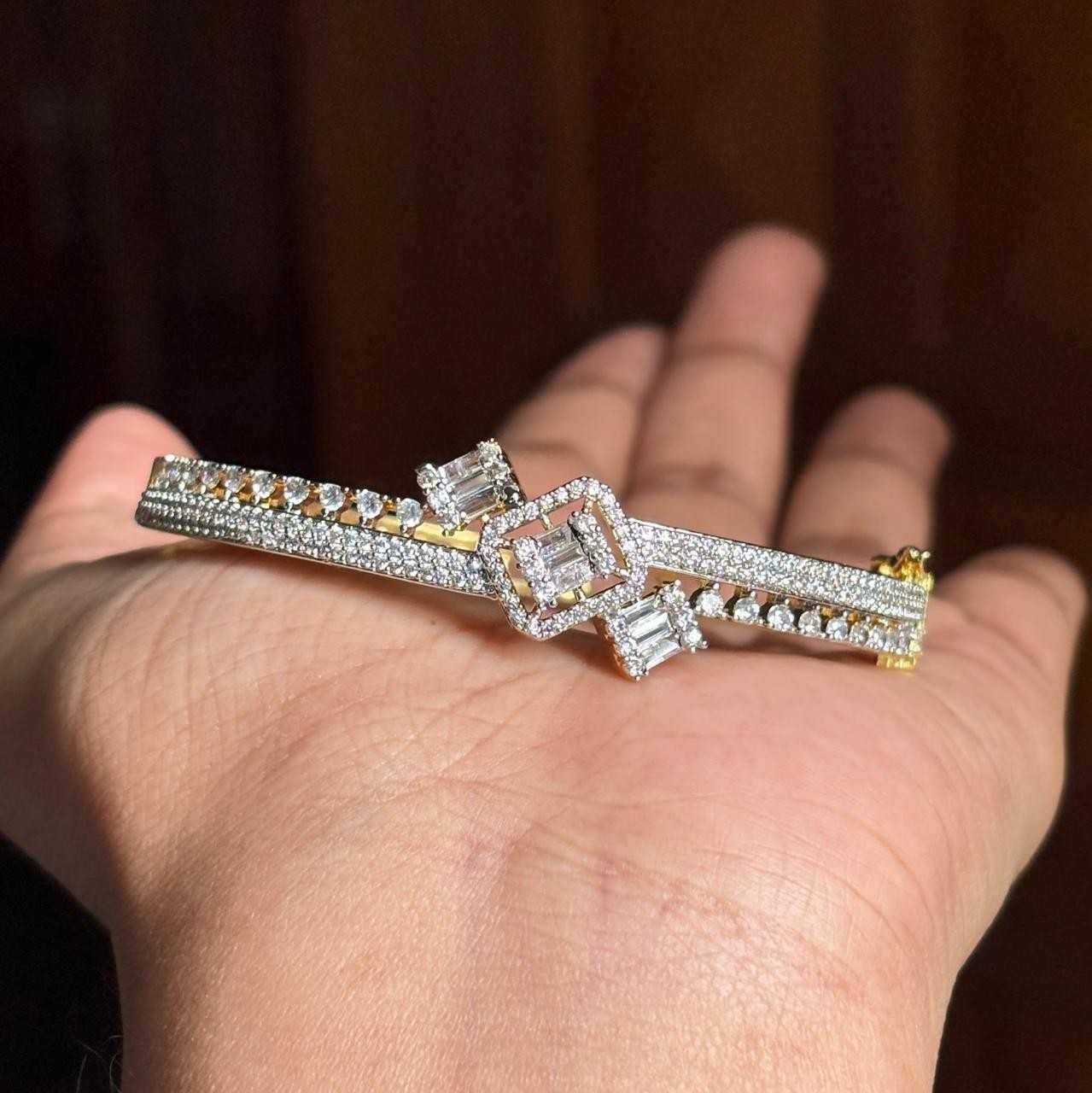 Premium Quality Geometric Pattern Kada Single Bangle designed with American Diamonds Openable Bracelet  K0023-CS39