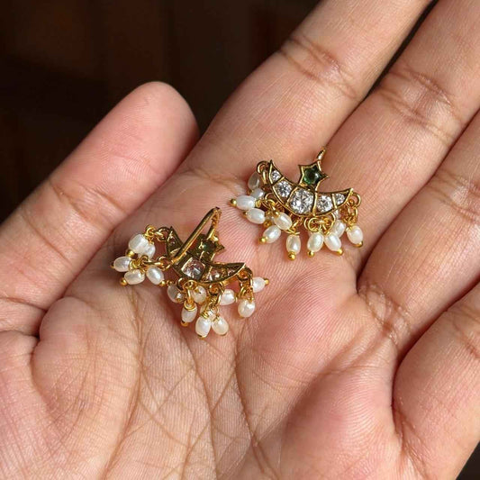 Premium Quality Bugadi Moon Pattern Designed with Polki diamond And Kemp stones Slight press to adjust to your ears J0068