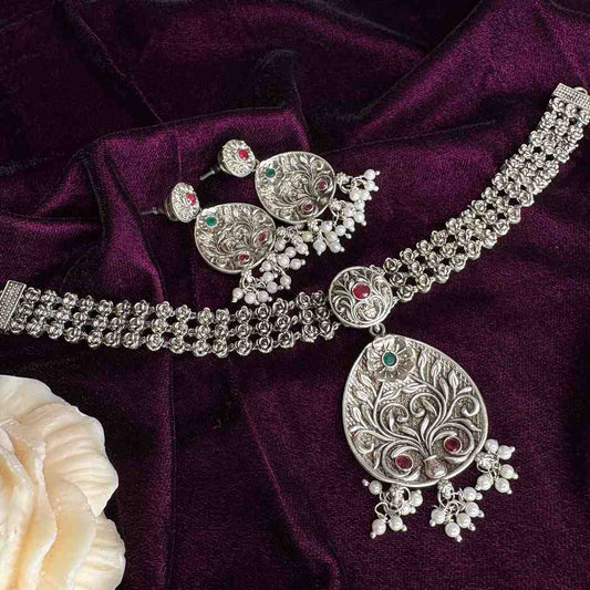 Premium Look Matte Finish Silver Chocker Set With Earrings N0158-CD29