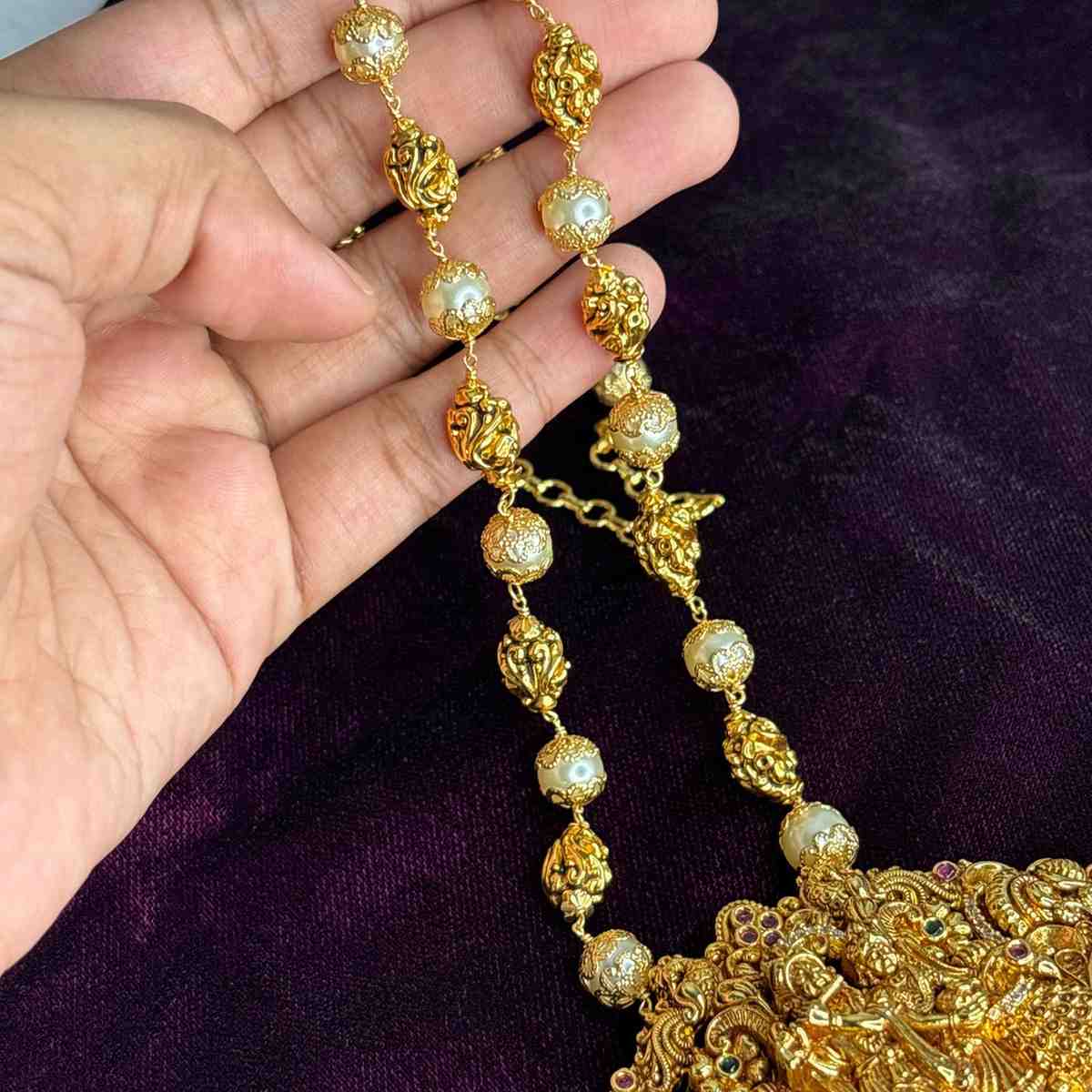 H0043 Premium Quality 31 inch long Pearl Haram