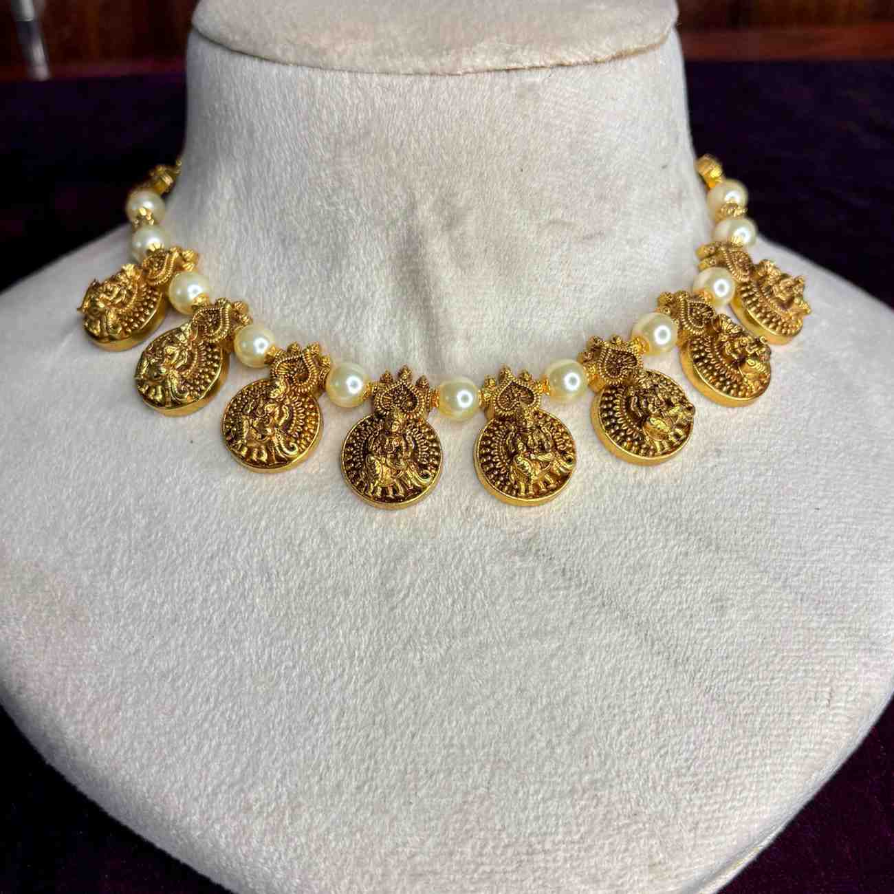 Premium Quality Traditional Pearl Necklace with Lakshmi dollar Design N0176-CS98