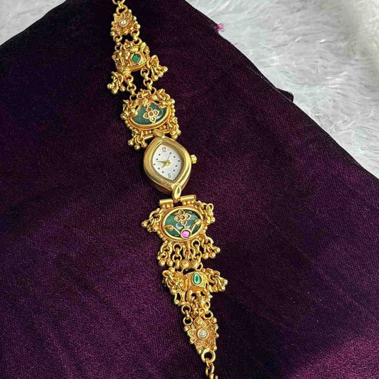 Premium Quality Designer Watch diamond shape white dial Bracelet Type hook watch W002-CV79