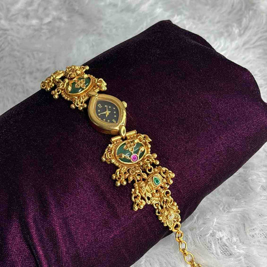 Premium Quality Designer Watch diamond shape black dial Bracelet Type hook watch W003-CV79