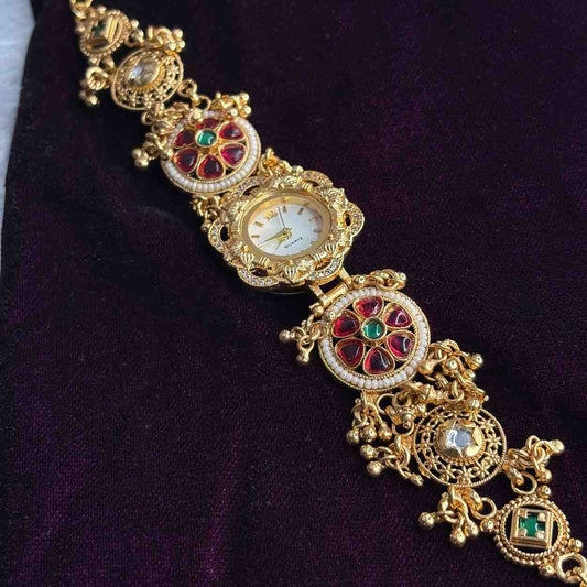 Premium Quality Designer Watch circle white dial Bracelet Type hook watch W001-CV120