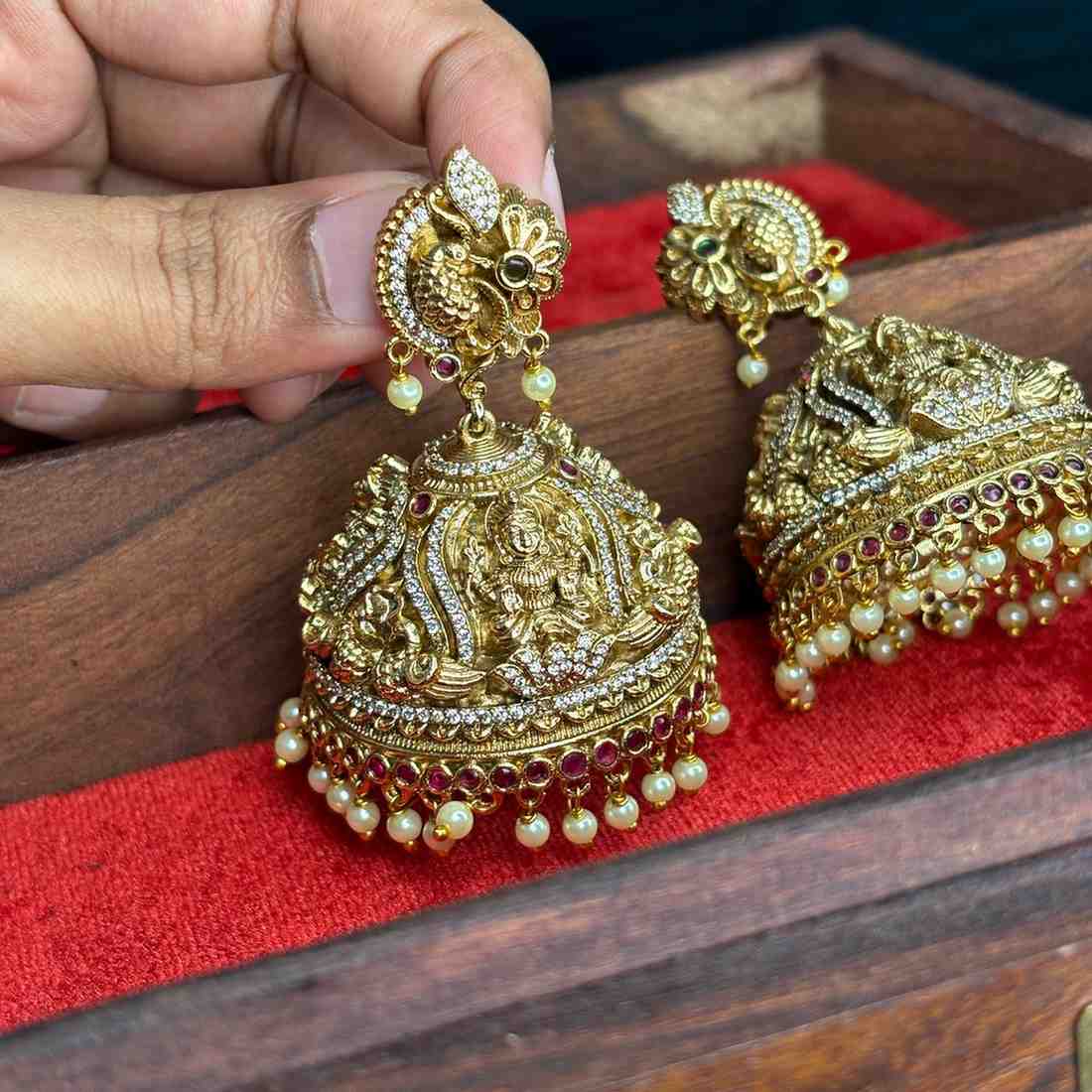 Premium Quality Grand Look Traditional Big Size Bridal Jhumka  J0073-CN169