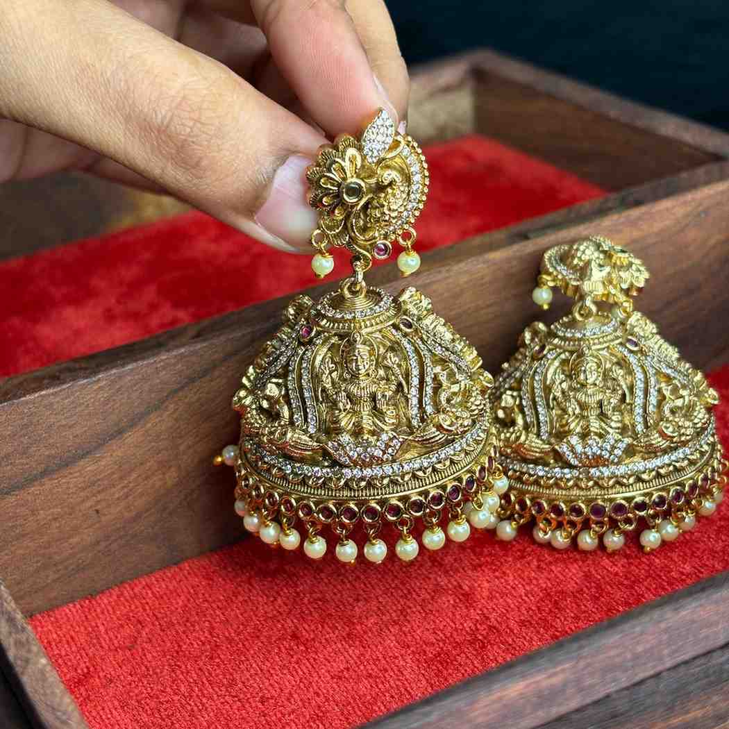Premium Quality Grand Look Traditional Big Size Bridal Jhumka  J0073-CN169