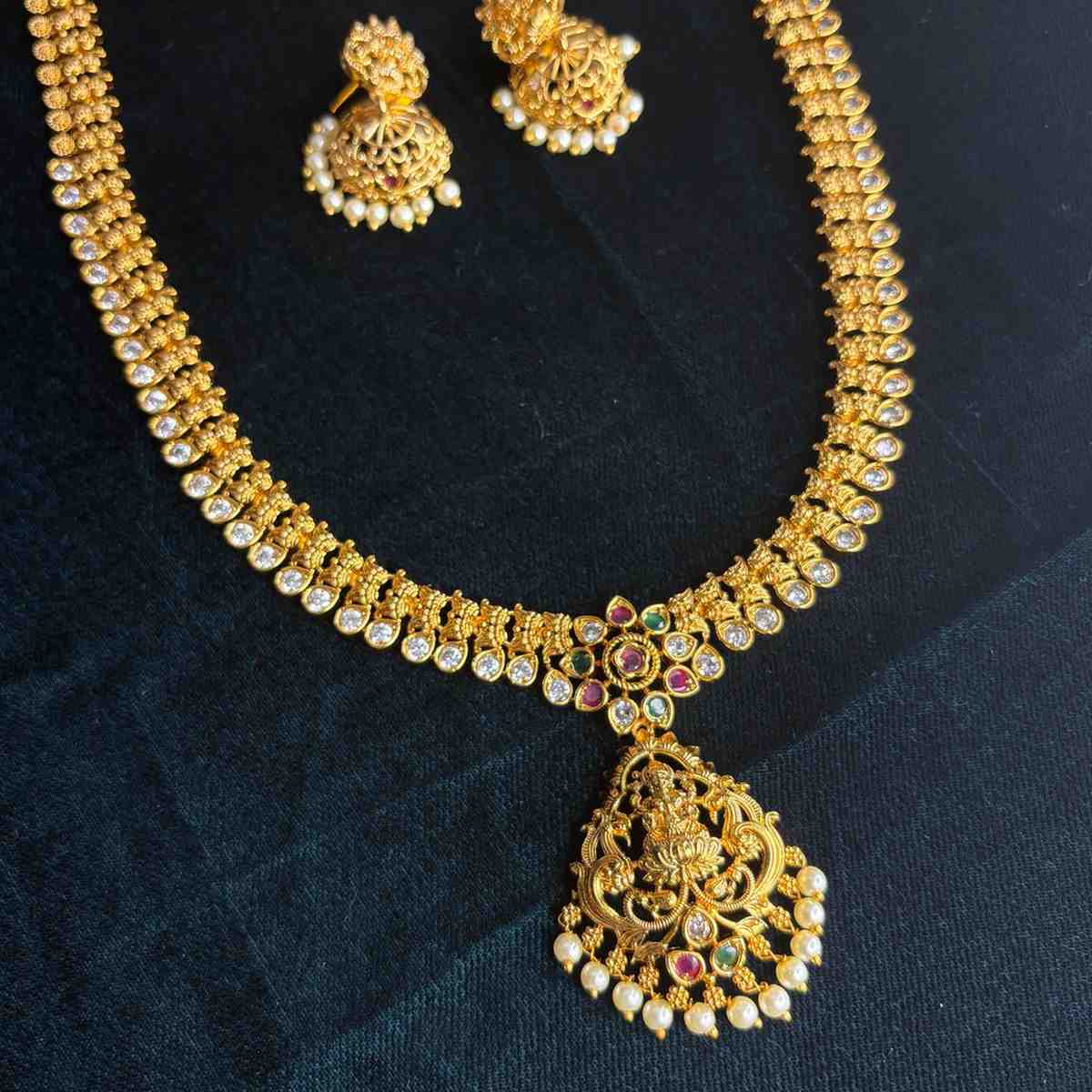 Premium Quality Lakshmi Haram of length 27 inch comes with Pairing Jhumka H0048-CS85