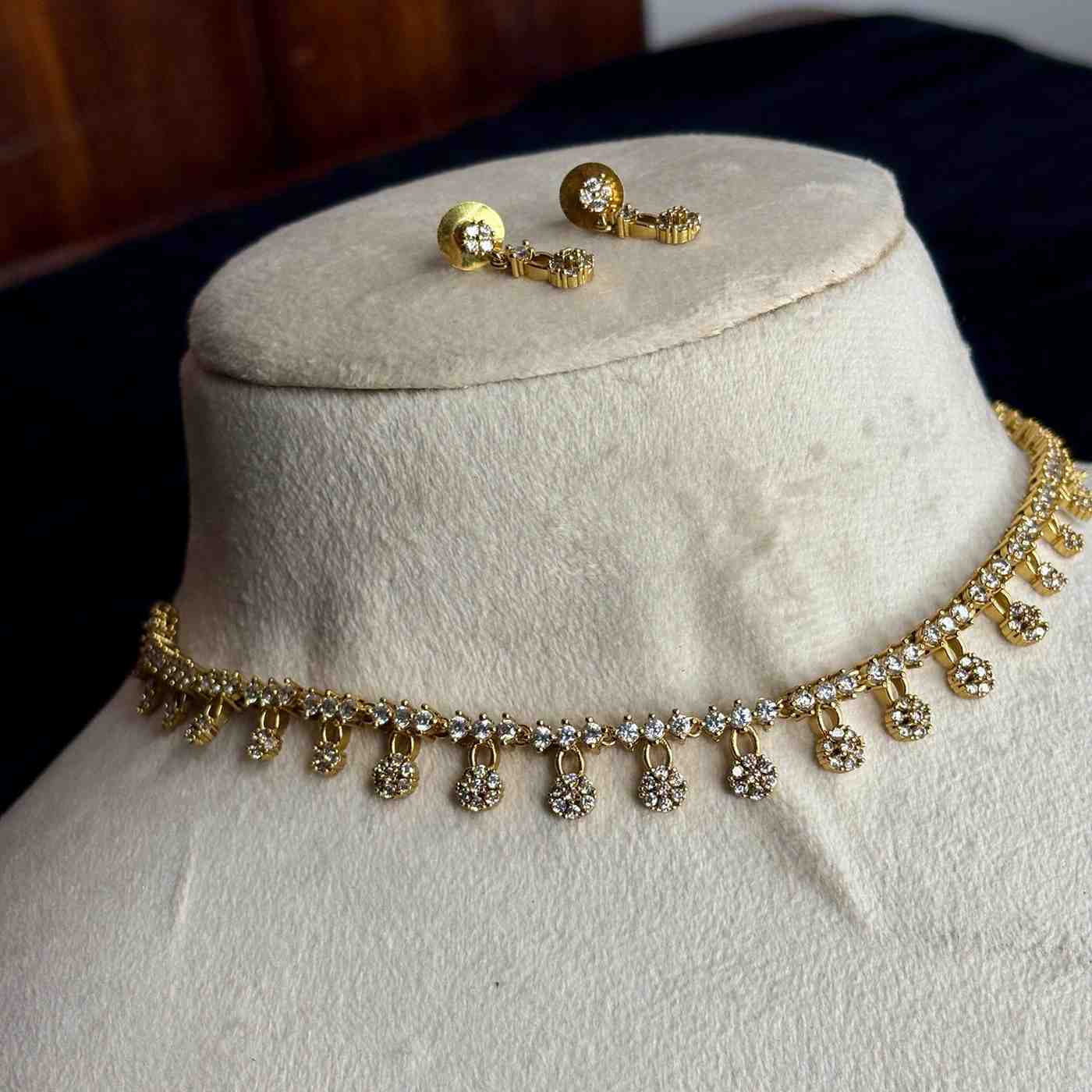 N0188 Minimal Leaf Pattern Diamond replica Collection