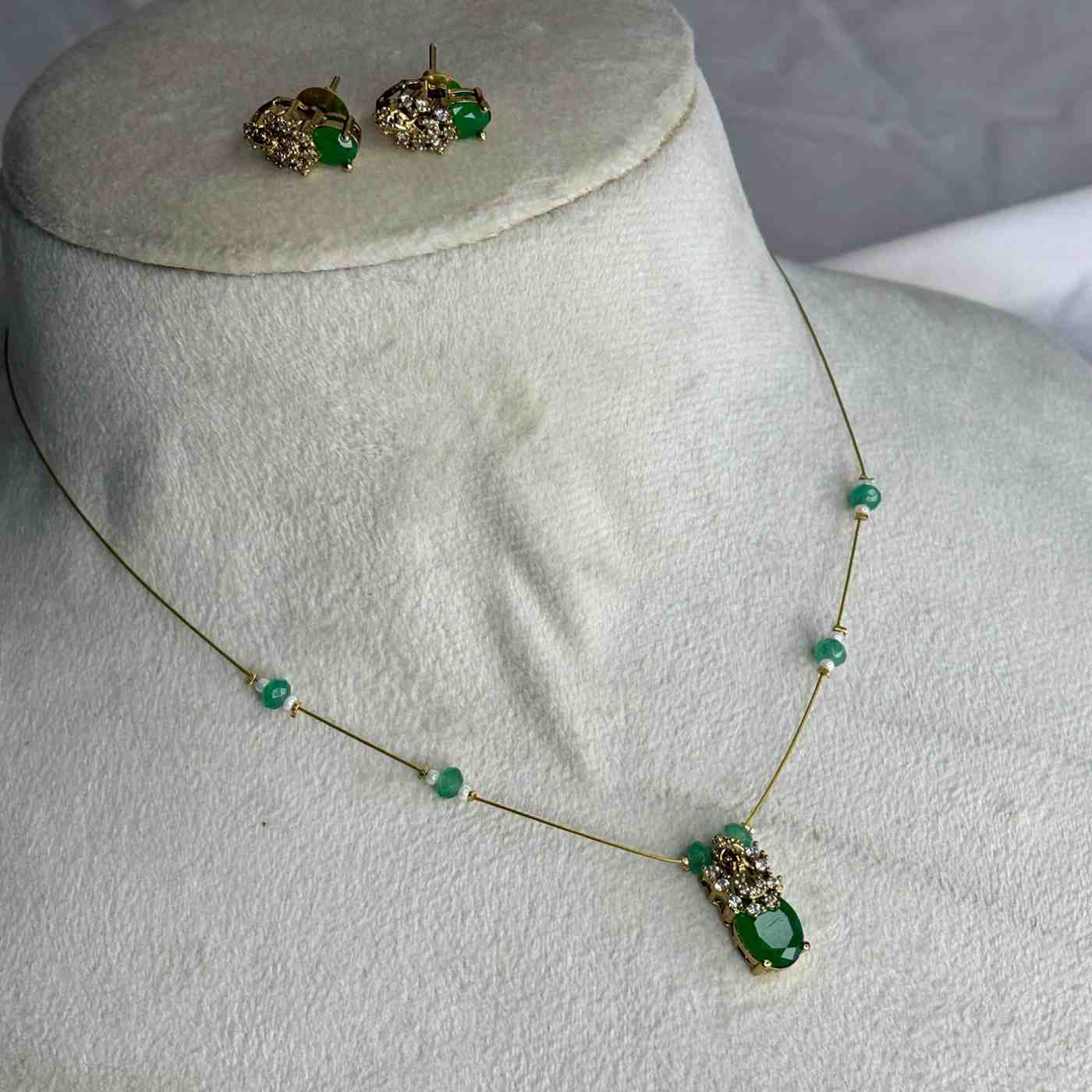 Premium Quality Stone invisible chain with earrings IN006-S28