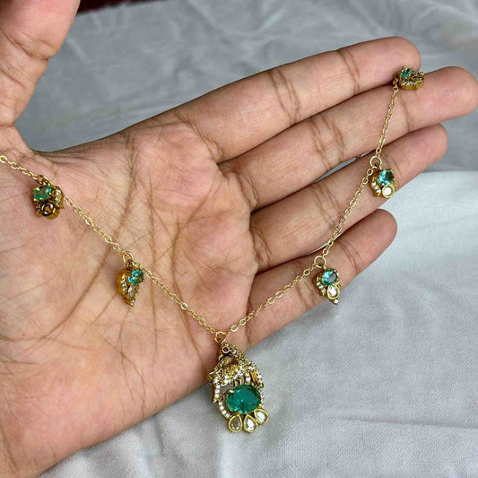 IN007 Stone invisible chain Peacock Pattern