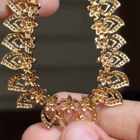 Premium Quality Minimal Leaf Floral Pattern Diamond replica Collection with earrings  N0189-CJ34