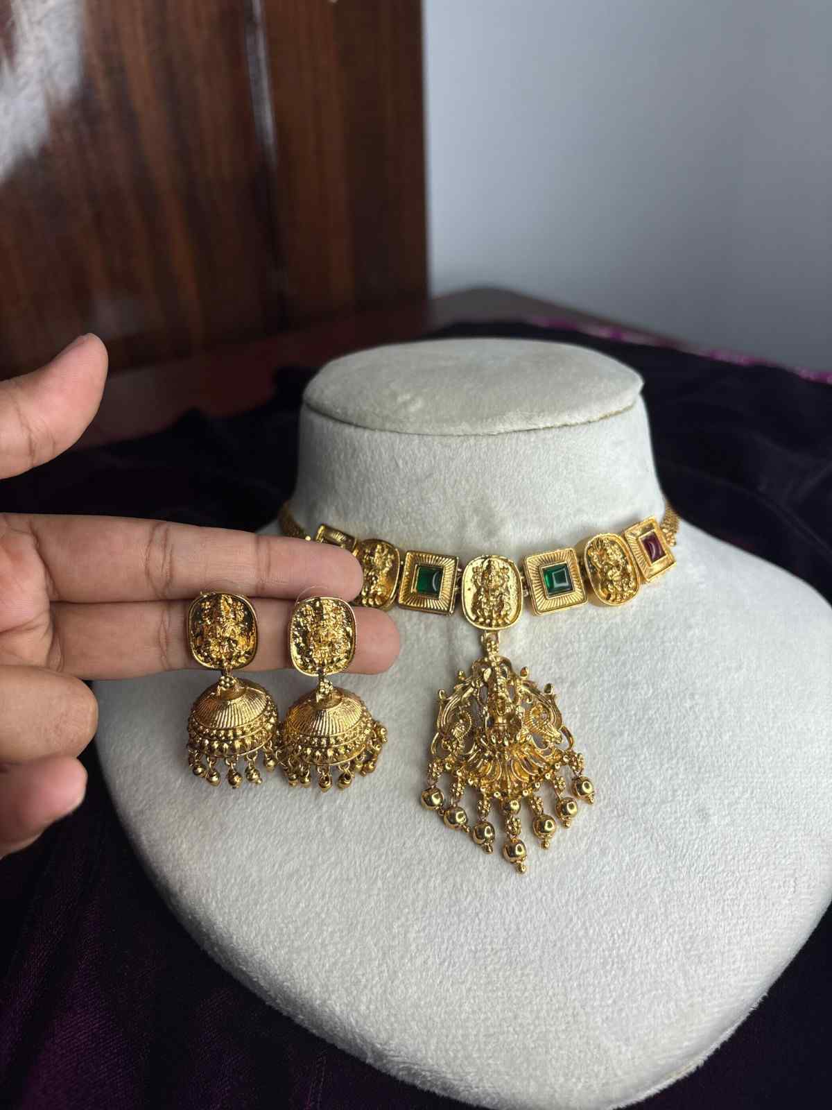 Matte finish Lakshmi Chocker /necklace  N0192-CJ25
