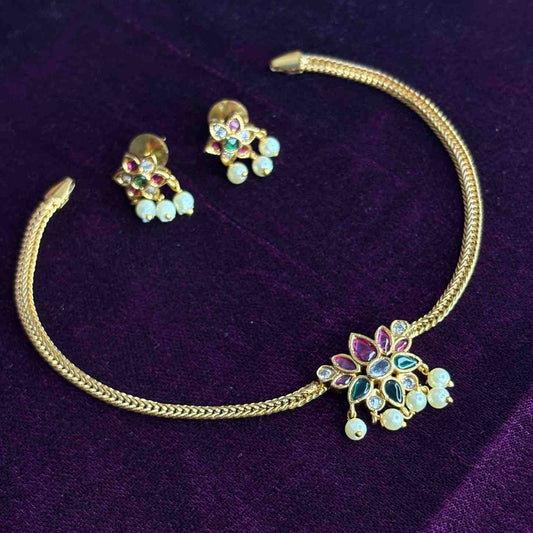 Premium Quality Stone Flower Necklace N0211-CJ19