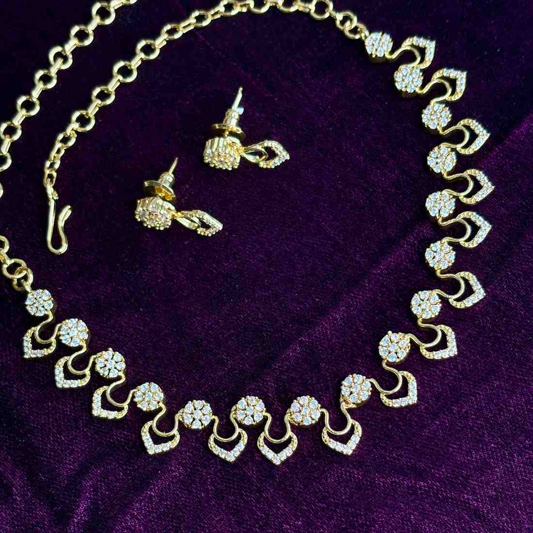 N0213 Premium Quality Diamond Replica Necklace