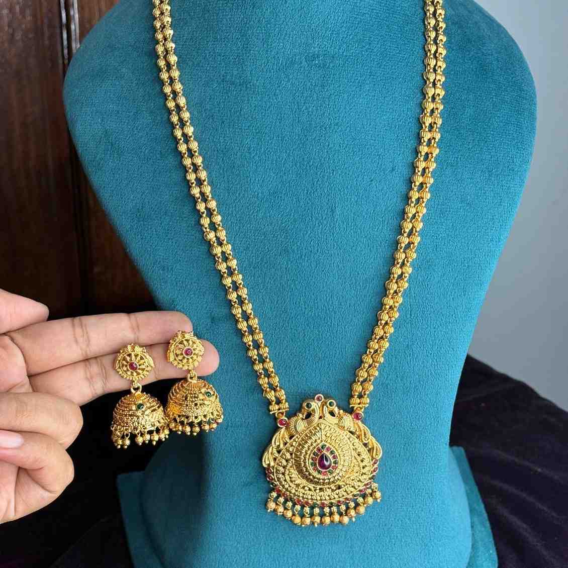Premium Look Gold Replica Peacock Haram H0056-CJ58