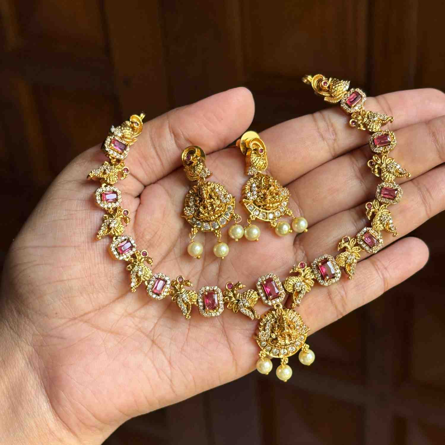 N0234 Lakshmi red Stone Necklace