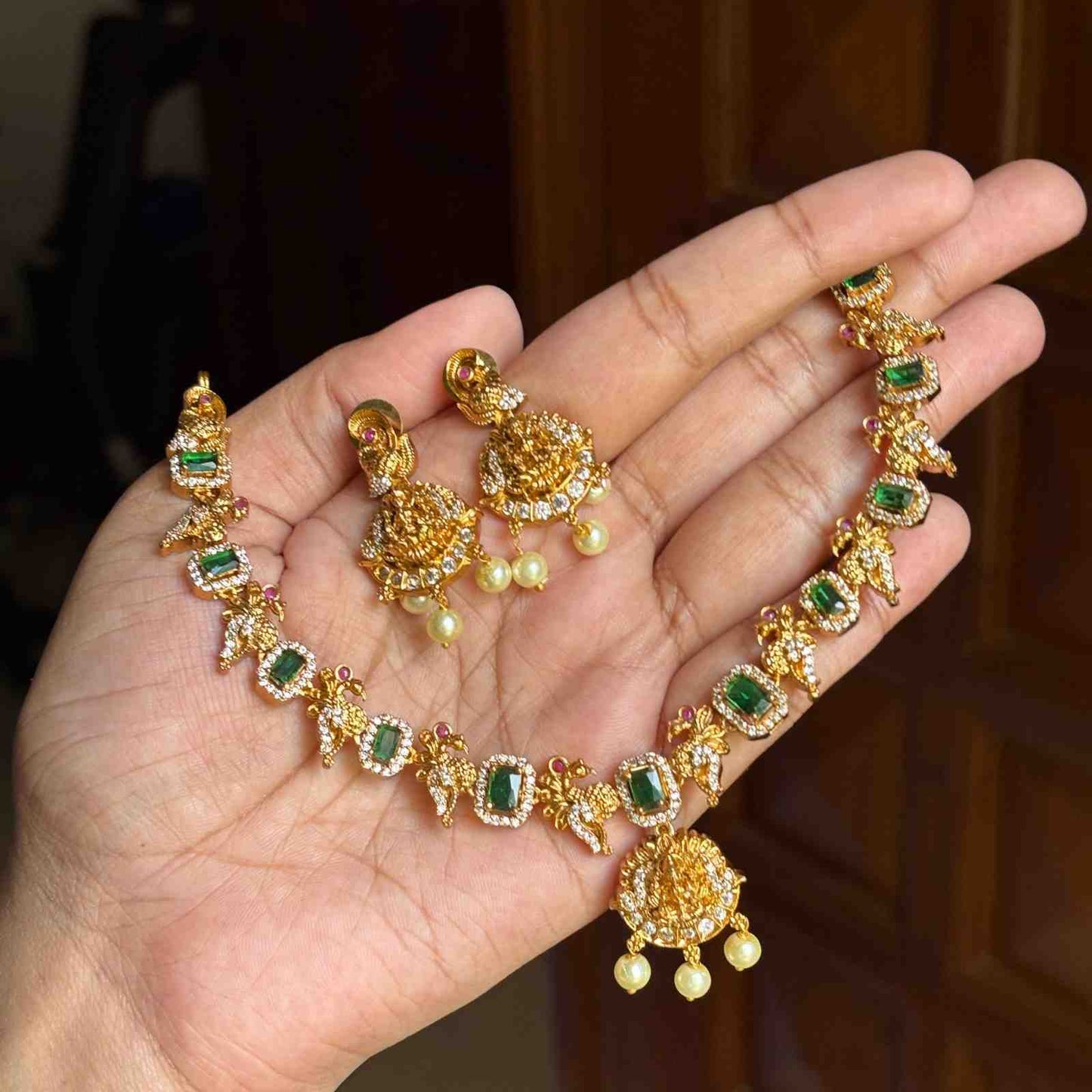 N0235 Lakshmi Green Stone Necklace