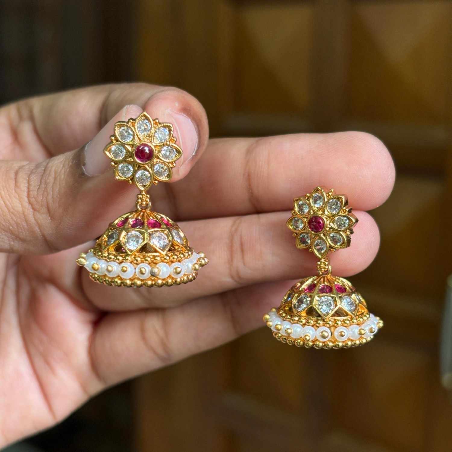 J0088 Traditional White Stone Small Size Floral Jhumka