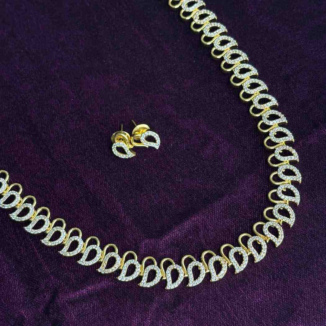 Premium Quality Diamond Replica Middle Length Harram H0059-N62