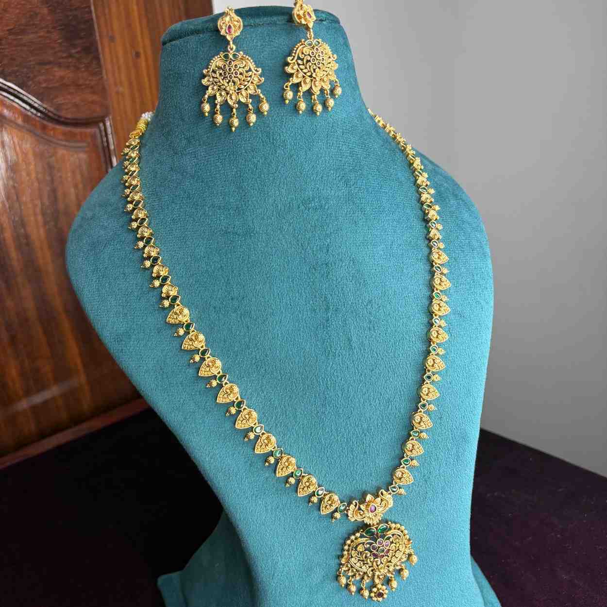 Premium Quality Floral PatternGold  Replica Middle Length Haram H0060-N90