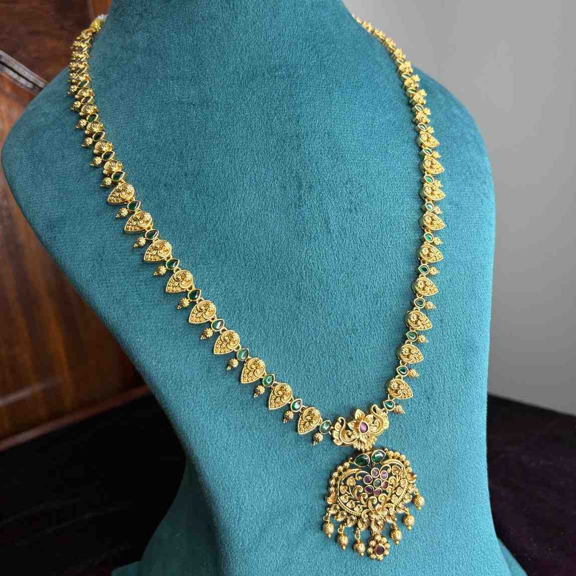 Premium Quality Floral PatternGold  Replica Middle Length Haram H0060-N90