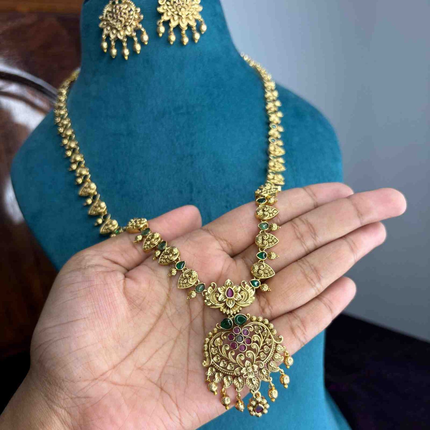 Premium Quality Floral PatternGold  Replica Middle Length Haram H0060-N90