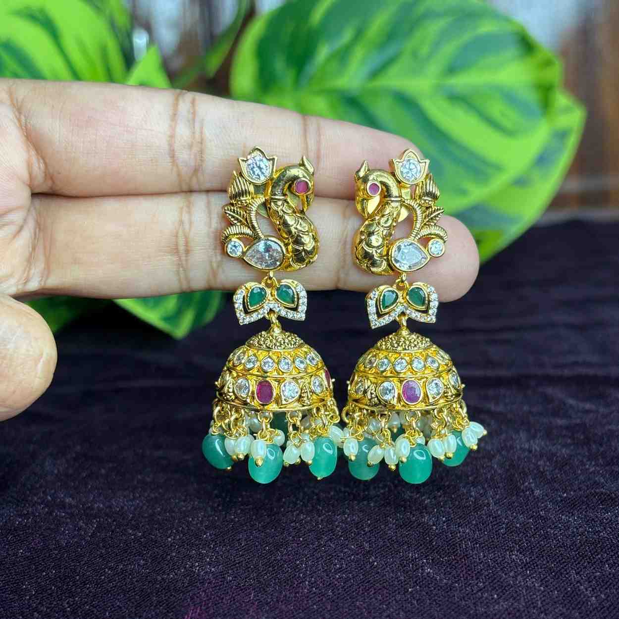 J0090 Premium Quality Peacock Stone Jhumka