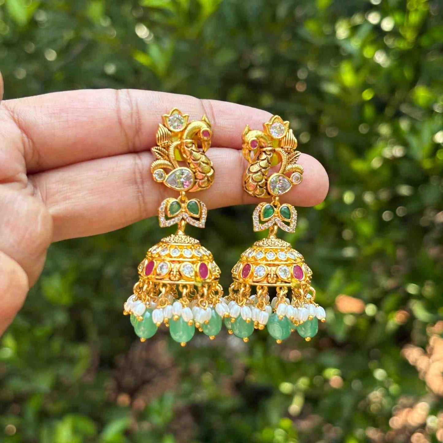 J0090 Premium Quality Peacock Stone Jhumka