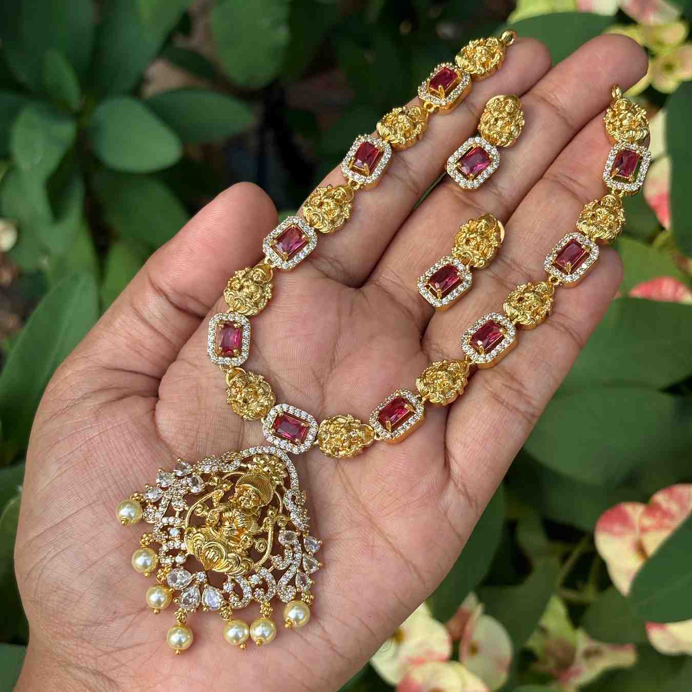 N0207 Red Stone Lakshmi Necklace