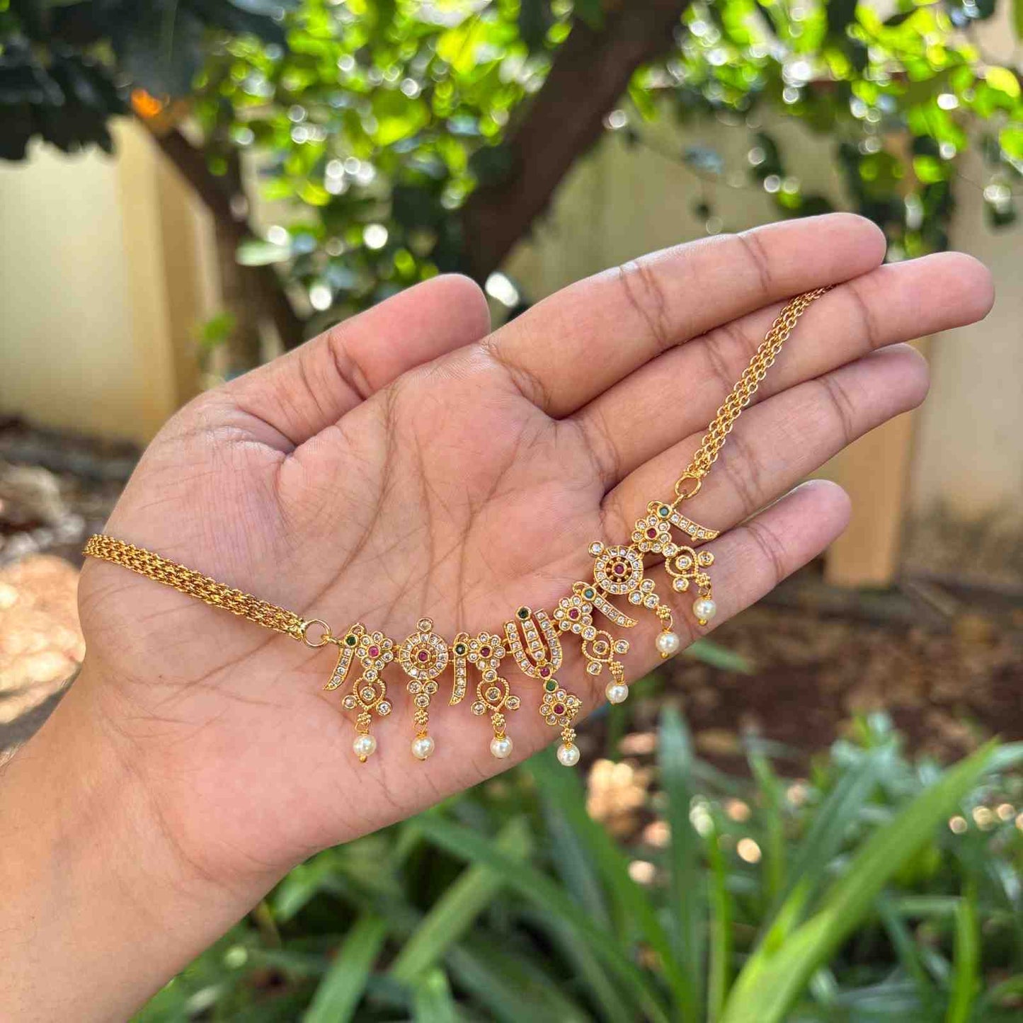 Premium Look Chocker cum Necklace don't come with earrings N0210-I25