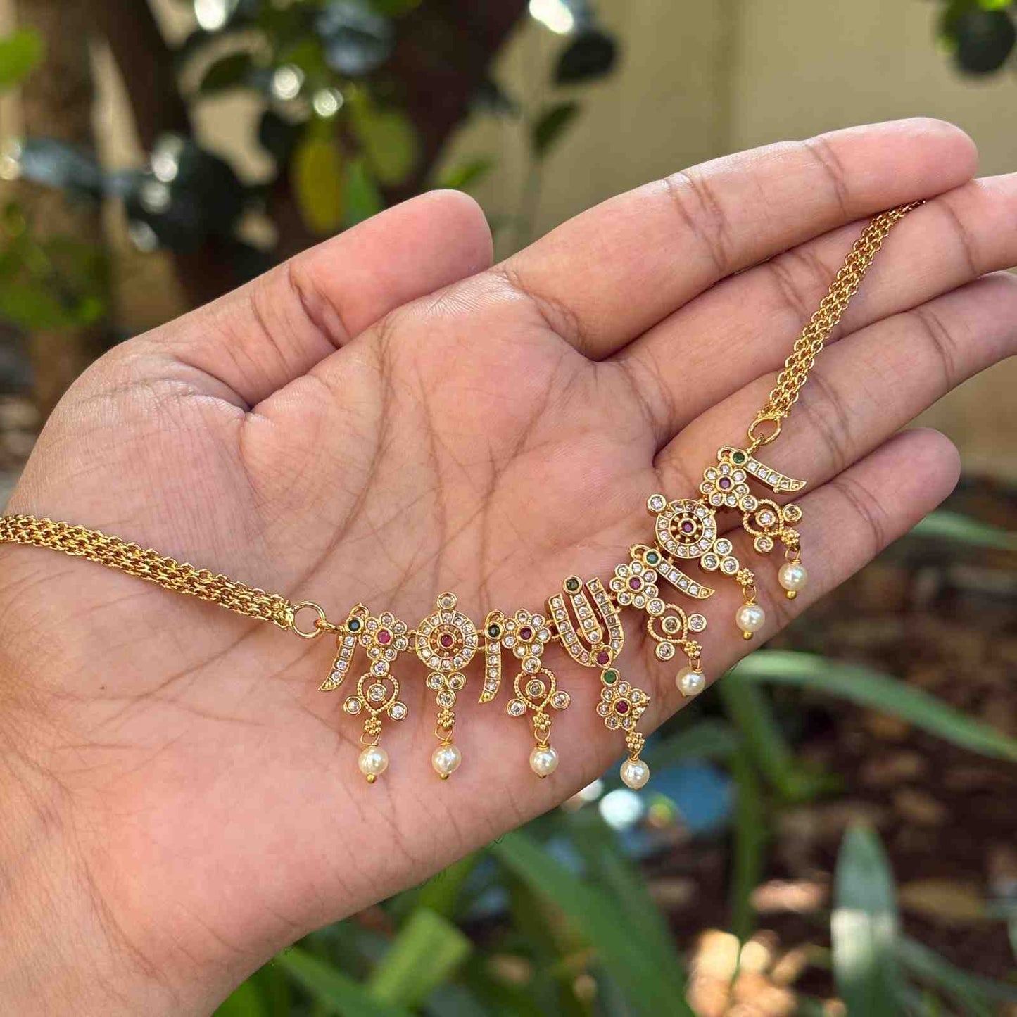 Premium Look Chocker cum Necklace don't come with earrings N0210-I25